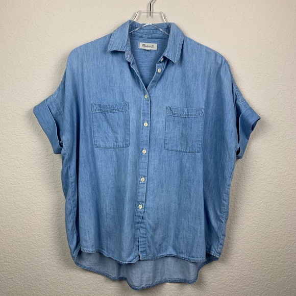 Madewell Tops - MADEWELL Denim Courier Short Sleeve Shirt Medium